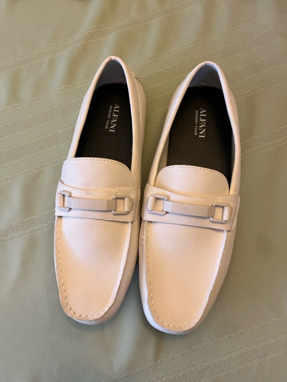 Alfani Men's white Leather Slip-On Loafers with Bit Detail size 10.5